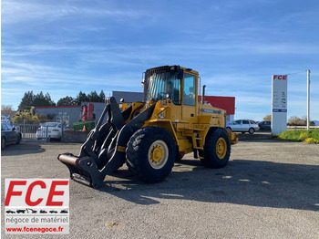 Wheel loader Volvo L90D Origine Française endommagée 