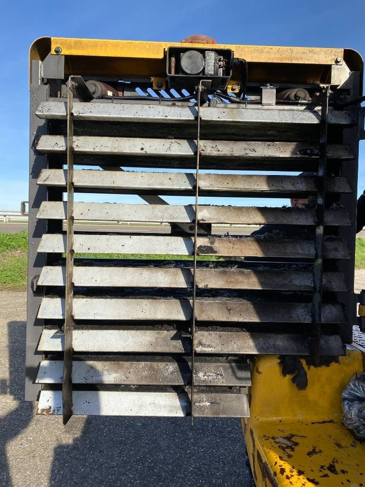 Wheel loader Volvo L90D Origine Française endommagée