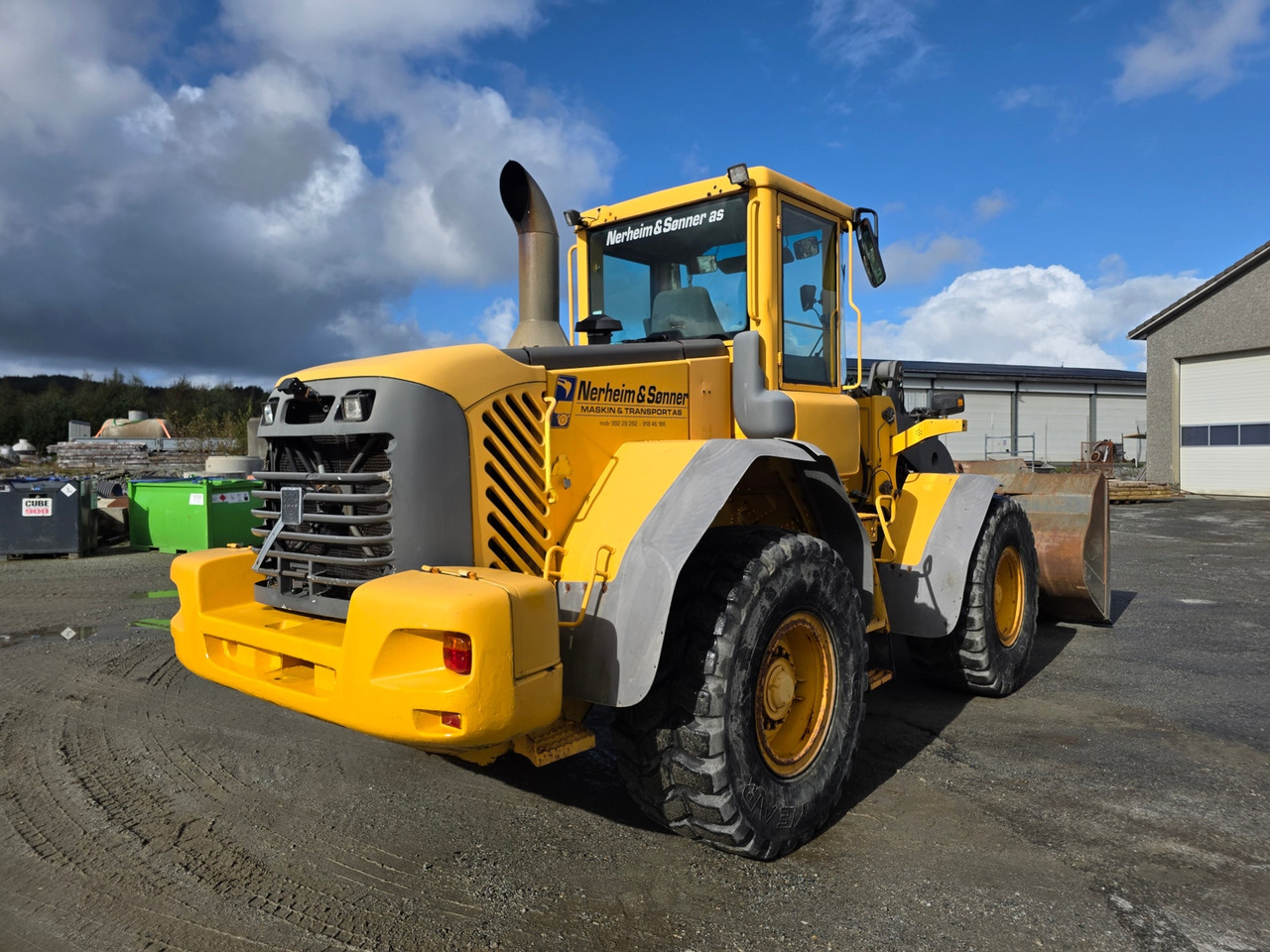 Wheel loader Volvo L90E