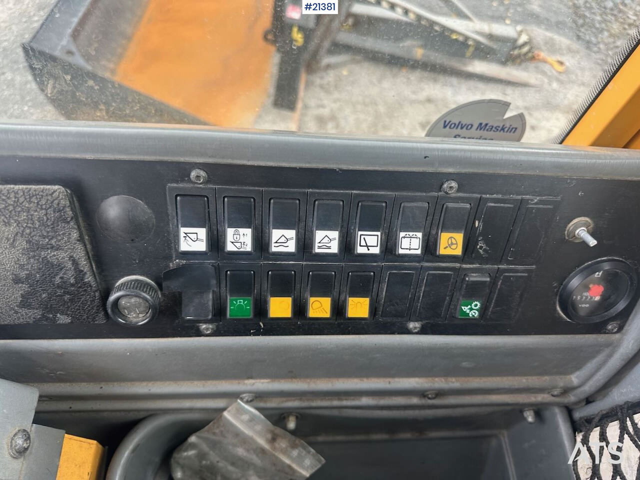 Wheel loader Volvo L90E hjullaster. SE VIDEO