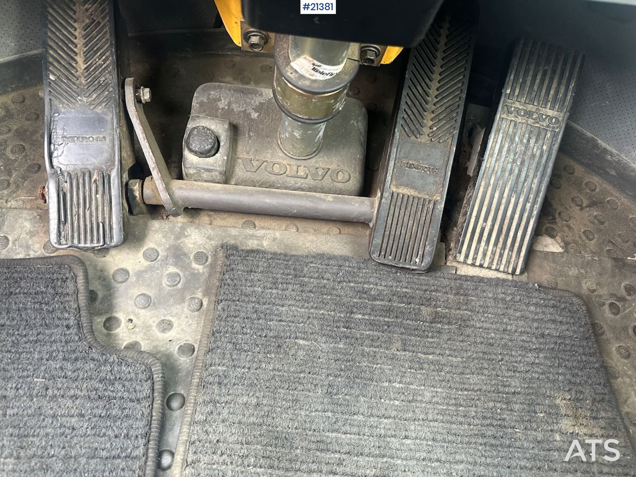 Wheel loader Volvo L90E hjullaster. SE VIDEO