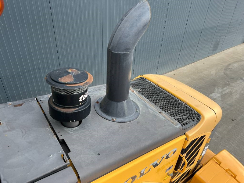 Wheel loader Volvo L90F