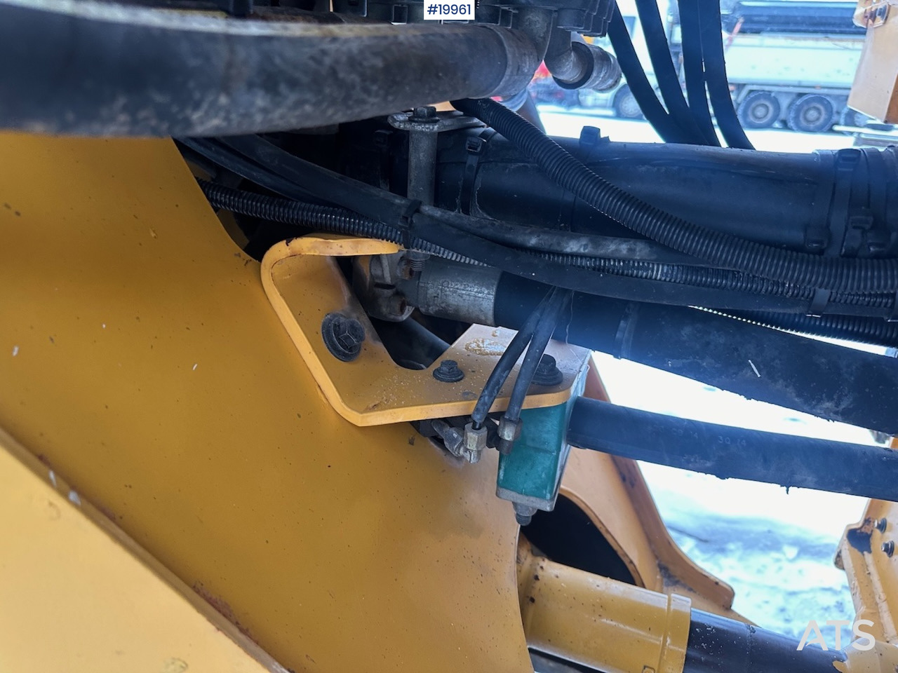 Wheel loader Volvo L90F