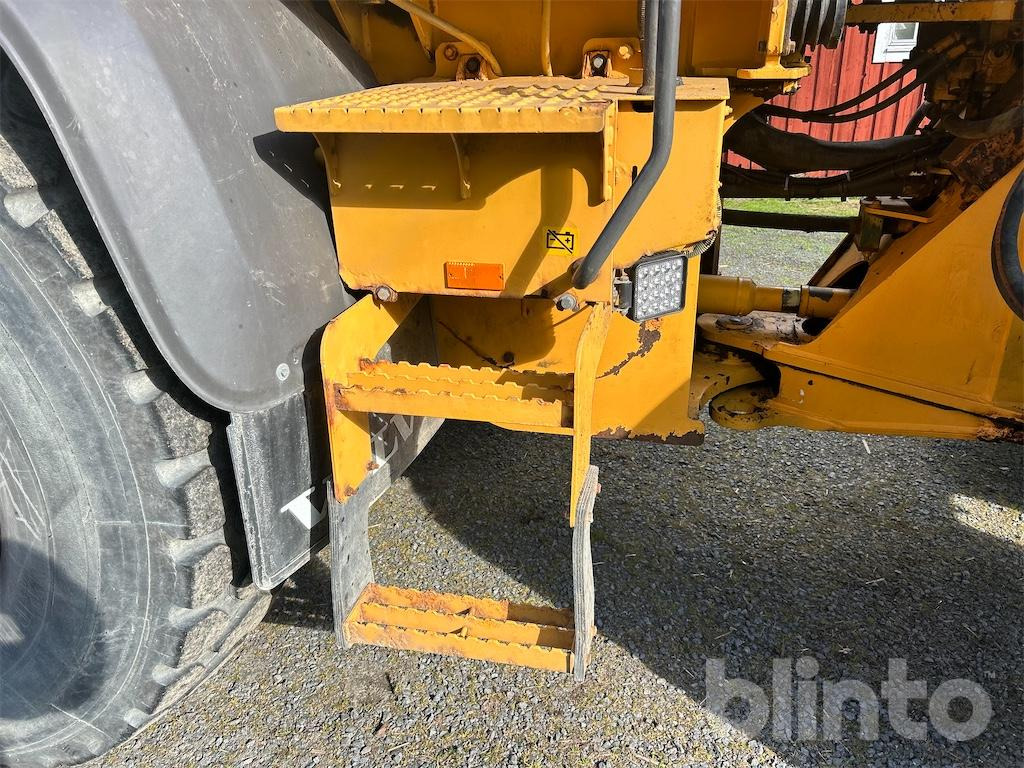 Wheel loader Volvo L90G