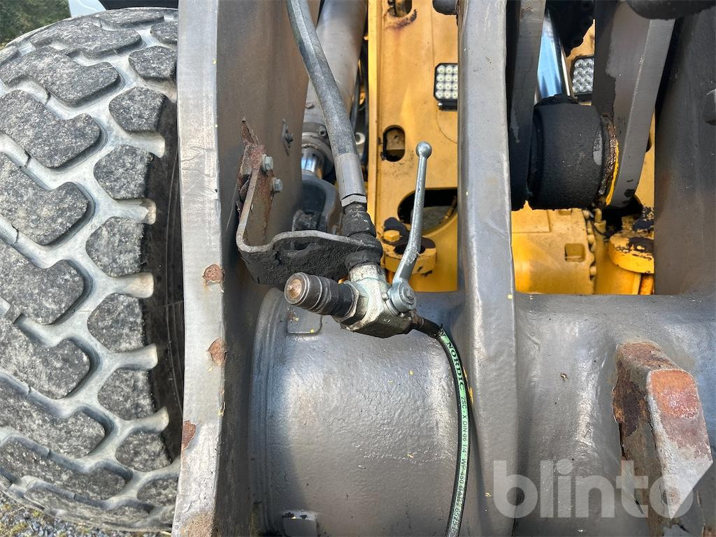 Wheel loader Volvo L90G