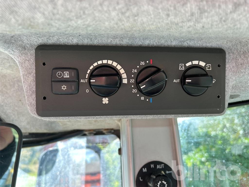 Wheel loader Volvo L90G