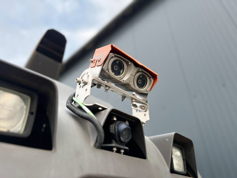 Wheel loader Volvo L90H