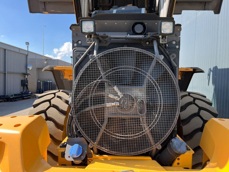 Wheel loader Volvo L90H