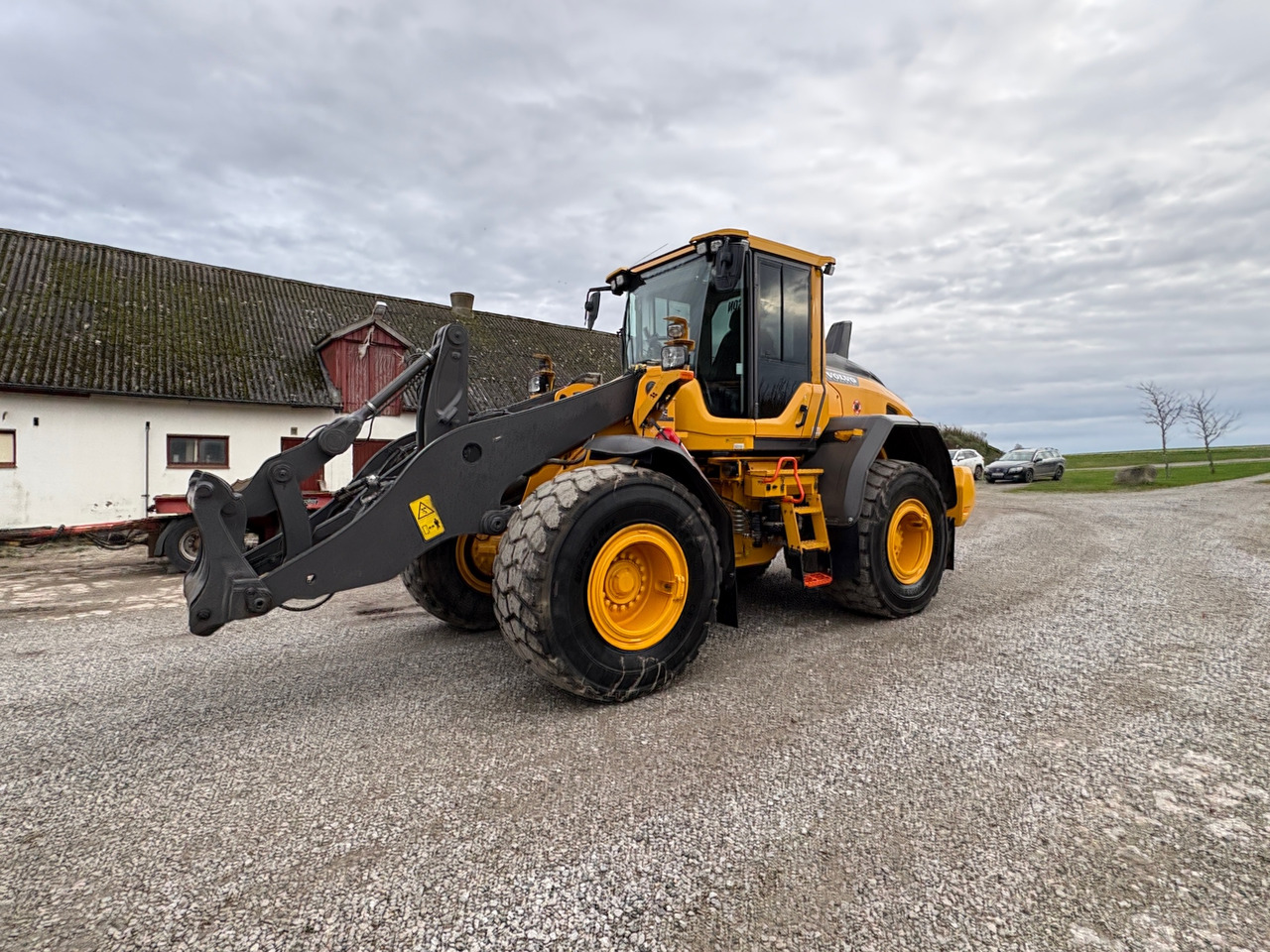Wheel loader Volvo L90H