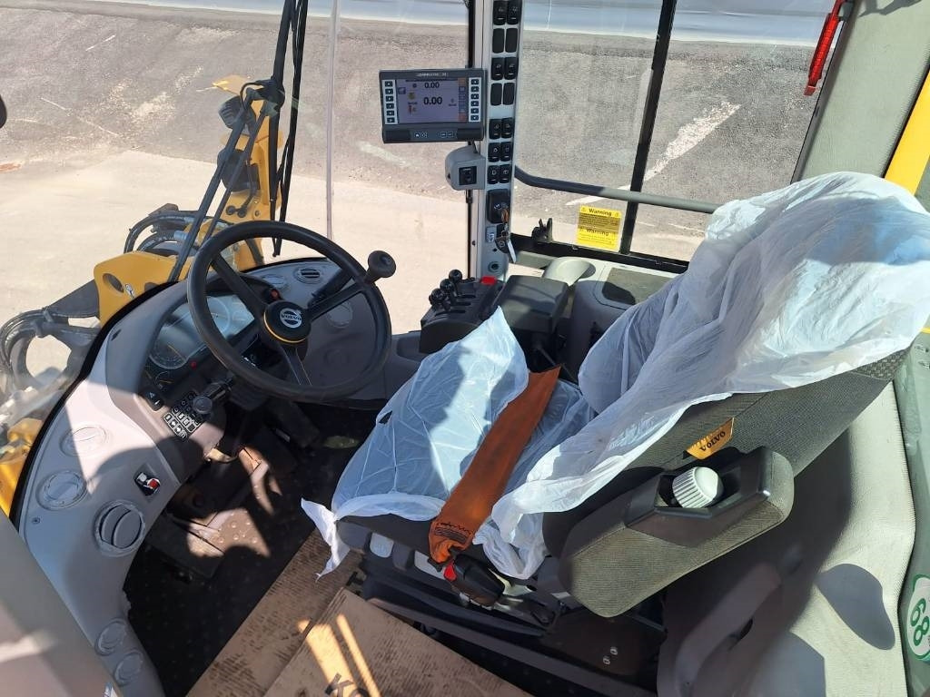 Wheel loader Volvo L90H