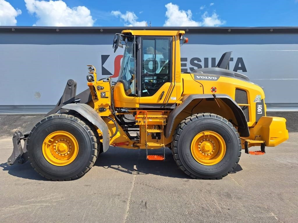 Wheel loader Volvo L90H