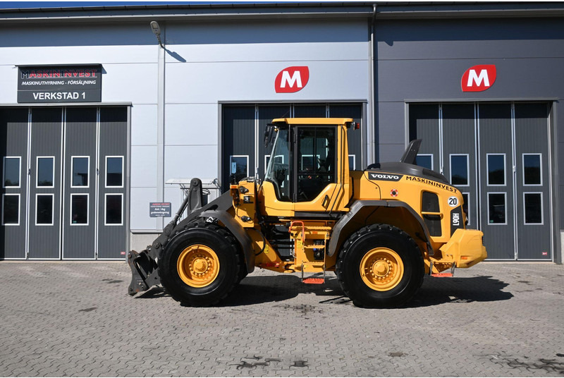 Wheel loader Volvo L90H