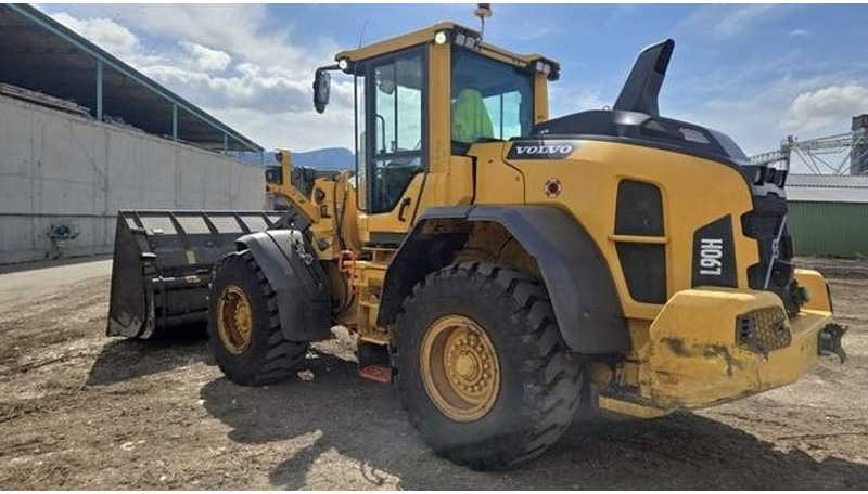 Wheel loader Volvo L90H