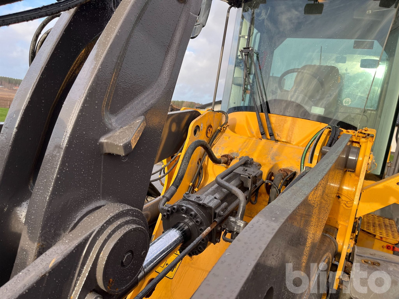 Wheel loader Volvo L90H