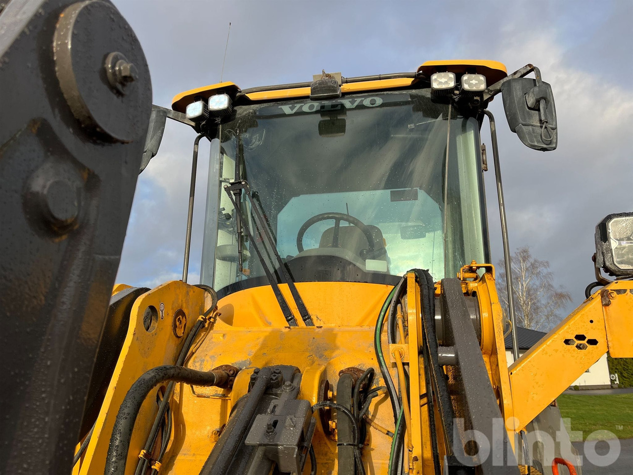 Wheel loader Volvo L90H