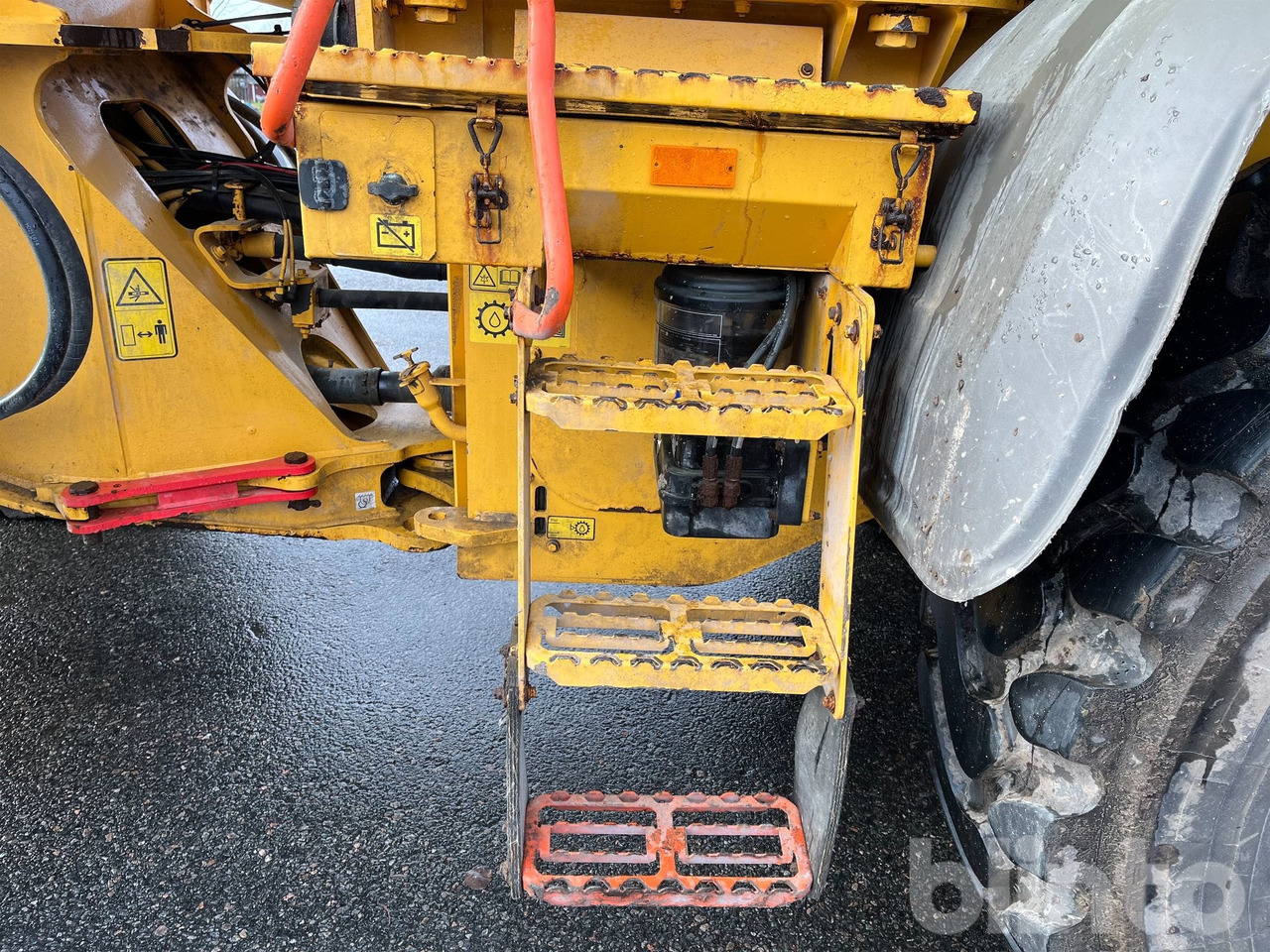 Wheel loader Volvo L90H