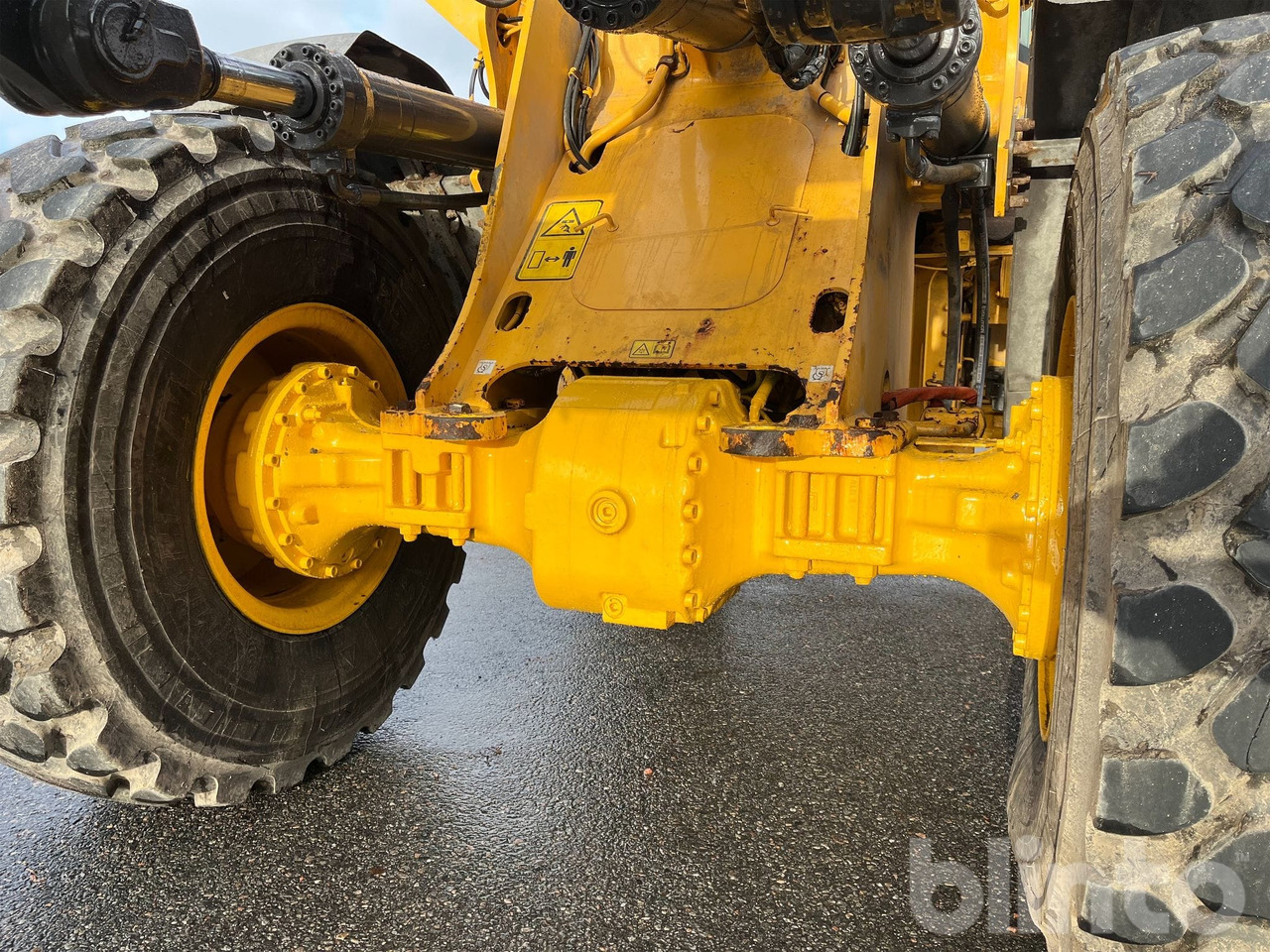 Wheel loader Volvo L90H