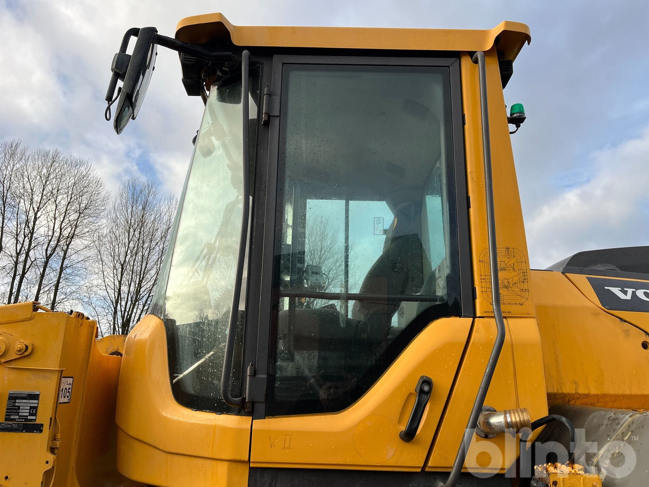 Wheel loader Volvo L90H