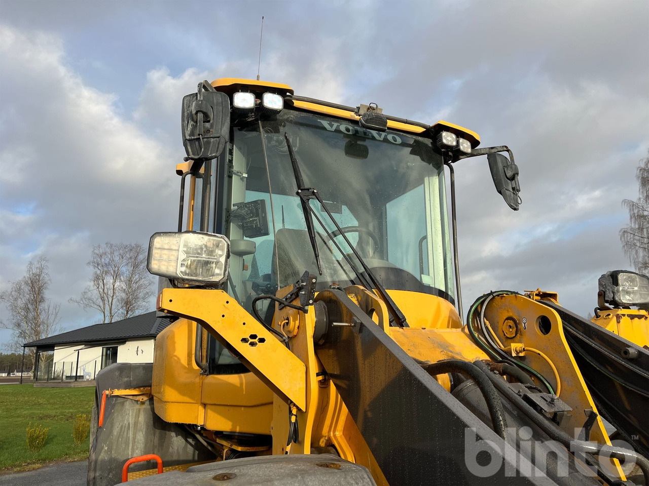Wheel loader Volvo L90H
