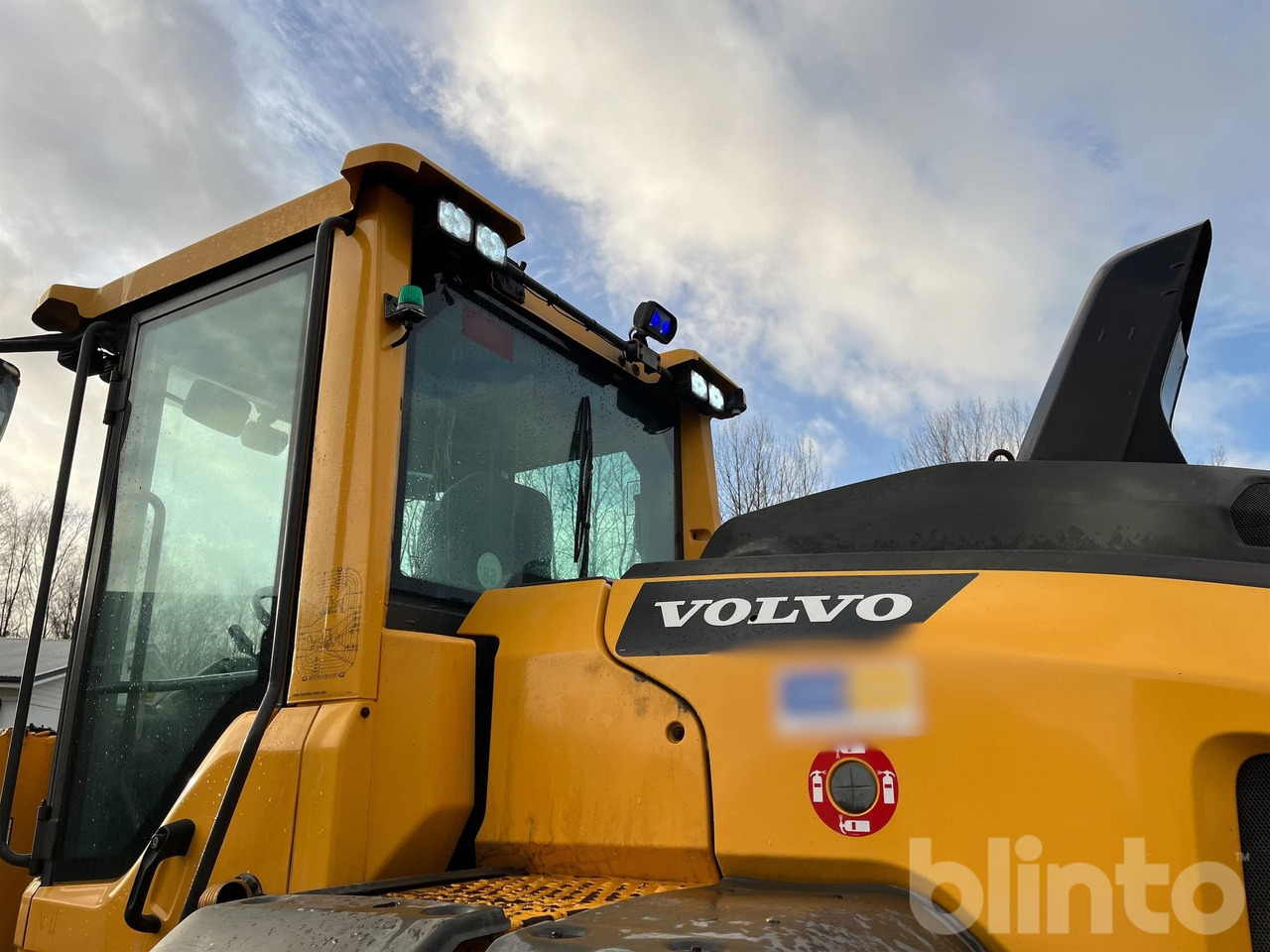 Wheel loader Volvo L90H