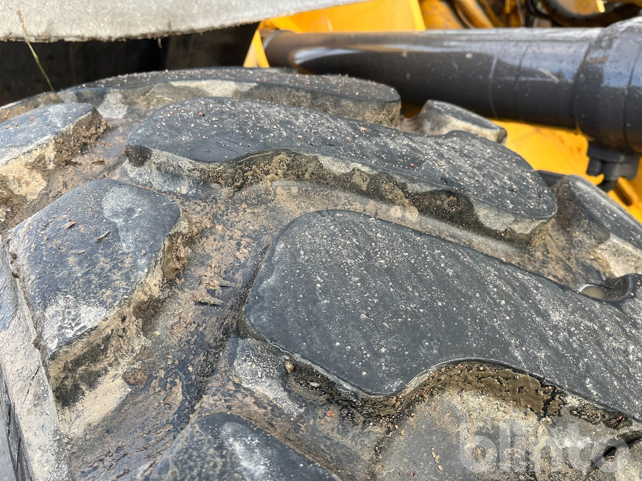 Wheel loader Volvo L90H