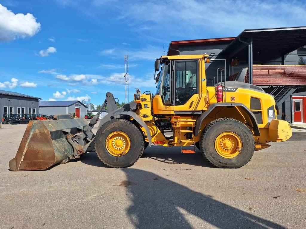 Wheel loader Volvo L90H RASVARI, VAAKA YM.