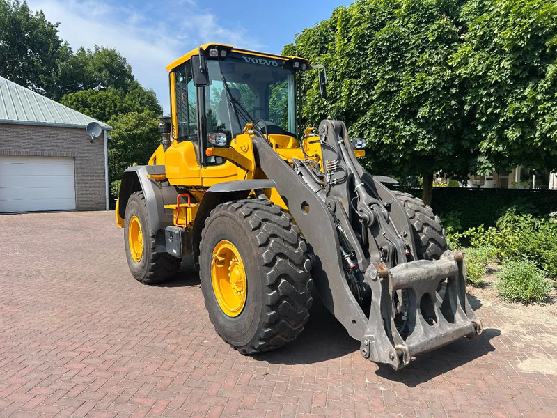 Wheel loader Volvo L90 H