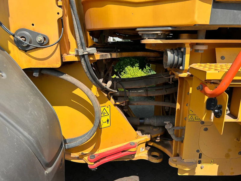 Wheel loader Volvo L90 H