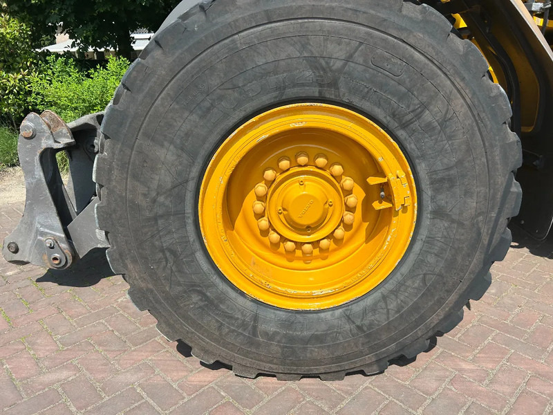 Wheel loader Volvo L90 H