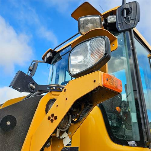 Wheel loader Volvo L90 H