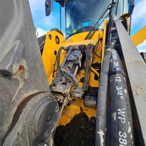Wheel loader Volvo L90 H
