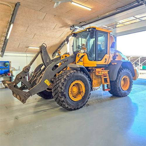 Wheel loader Volvo L90 H