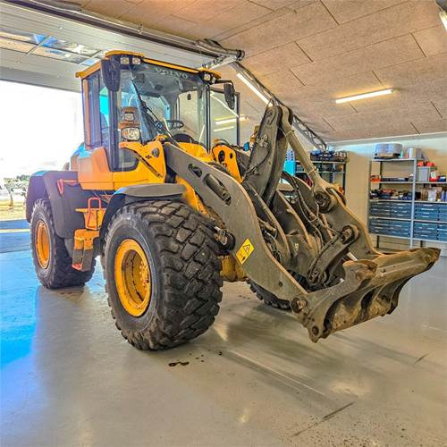 Wheel loader Volvo L90 H