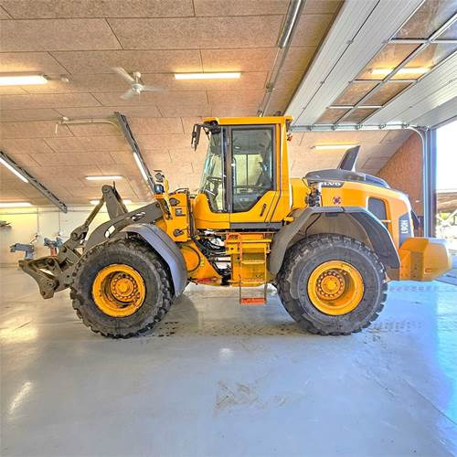 Wheel loader Volvo L90 H