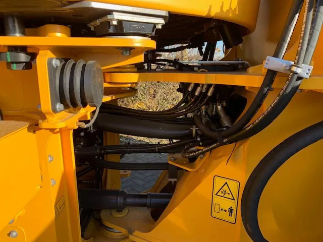 Wheel loader Volvo L90 H2 2025 Michelin 650/65