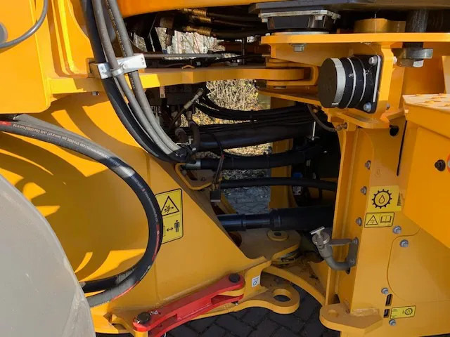 Wheel loader Volvo L90 H2 2025 Michelin 650/65