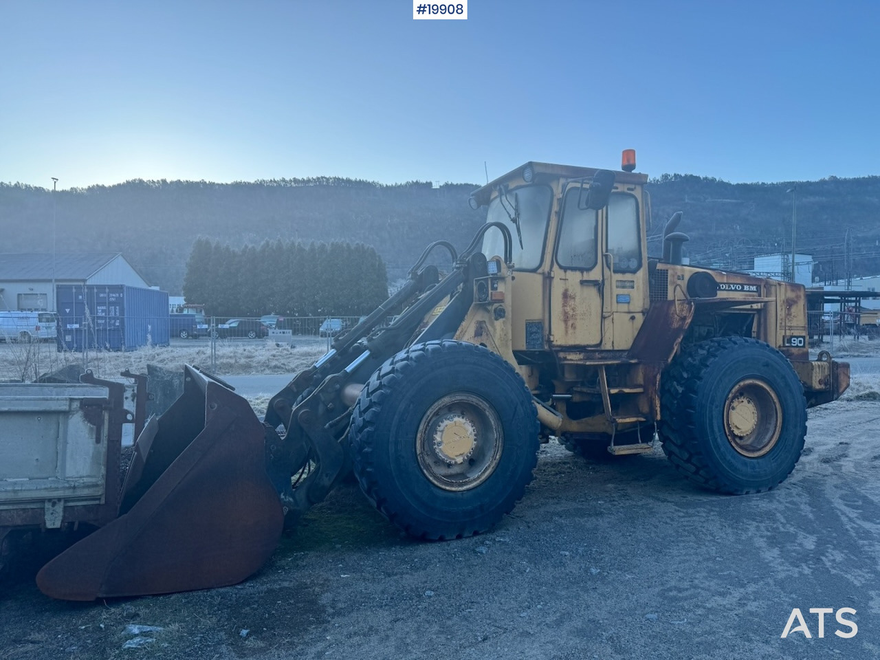 Wheel loader Volvo L90 Hjullaster m/ Skuffe