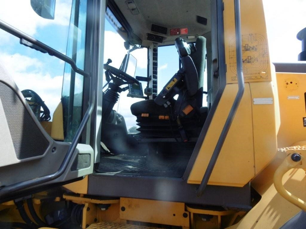 Wheel loader Volvo L 120 F