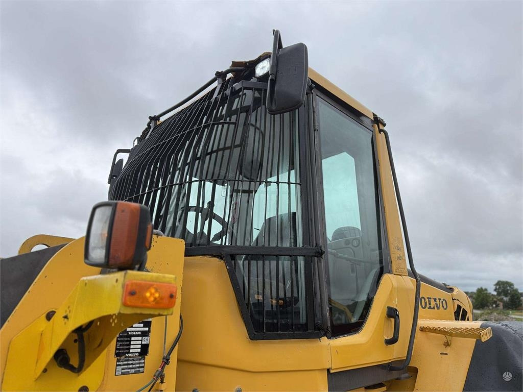 Wheel loader Volvo L 120 F , 4rd line , coupler