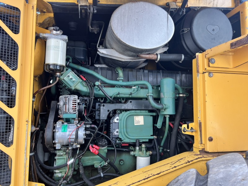 Wheel loader Volvo L 180 E HL (110814)