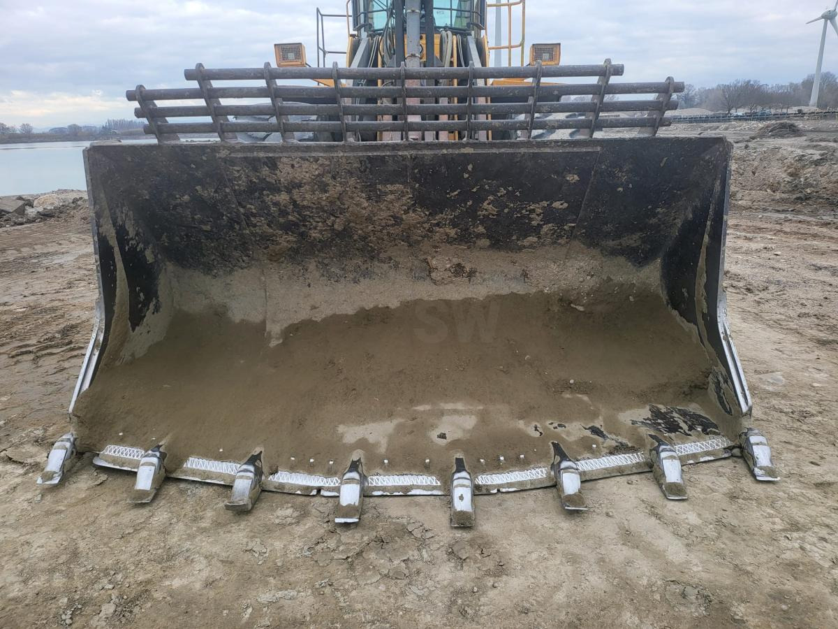 Wheel loader Volvo L 220 E