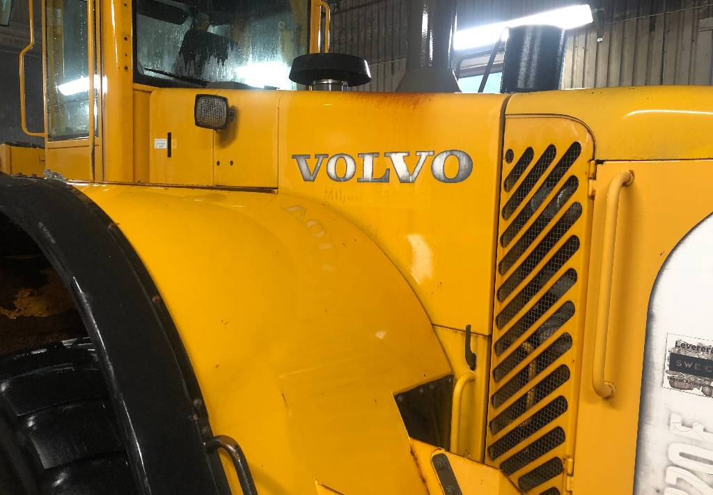 Wheel loader Volvo L 220 E Dismantled: only spare parts