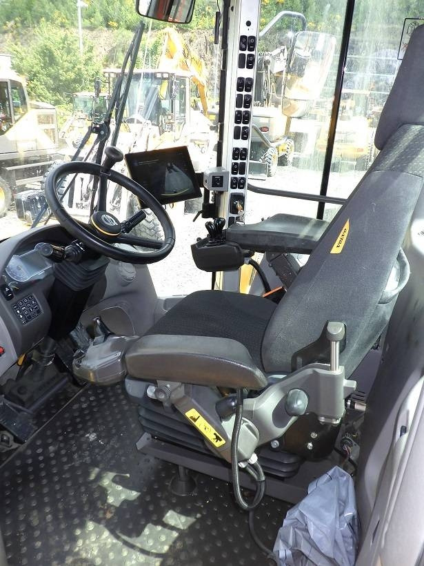 Wheel loader Volvo L 220 H