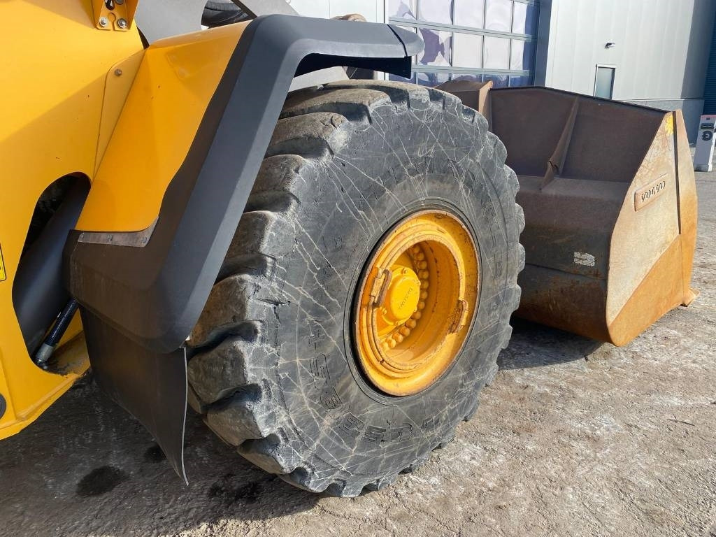 Wheel loader Volvo L 260 H (CDC + BSS)