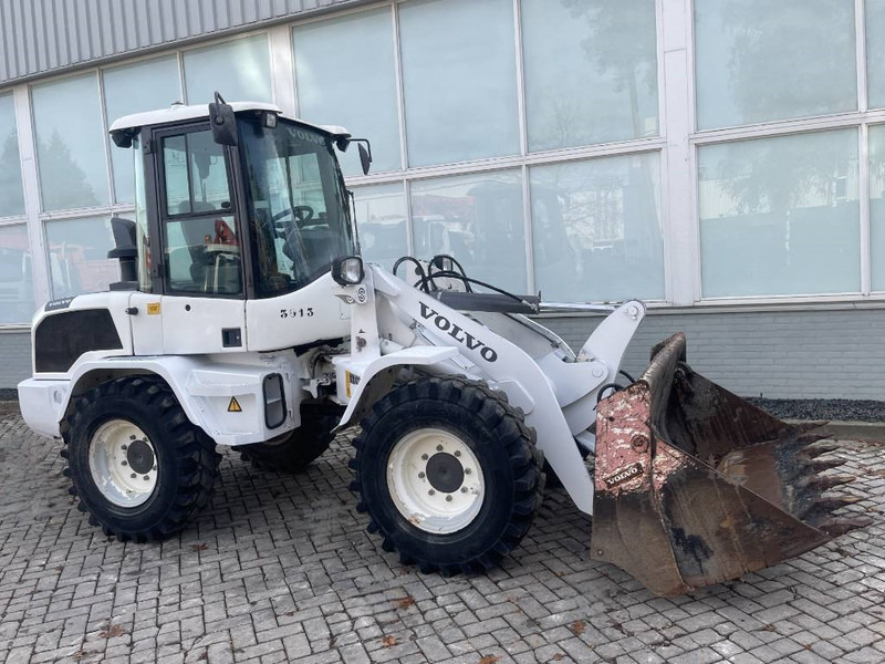 Wheel loader Volvo L 30 G 2020 CE