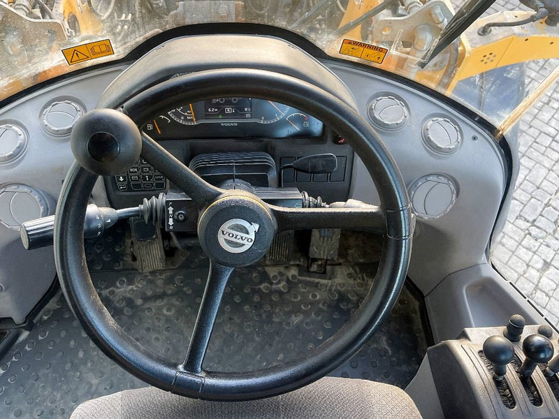 Wheel loader Volvo L 60 H (ONLY 5667H)