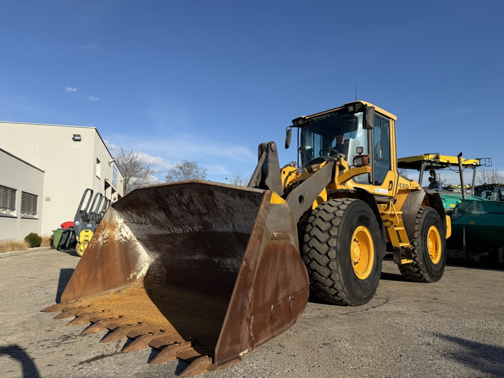 Wheel loader Volvo L 90 F (111773)