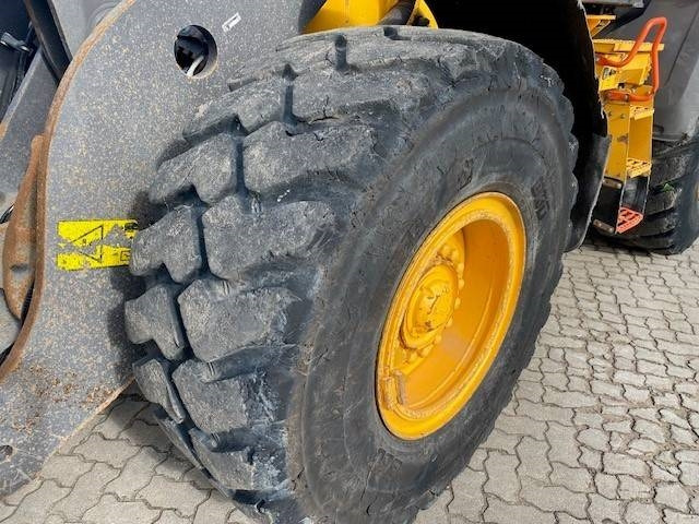 Wheel loader Volvo L 90 H MIETE / RENTAL (12002215)