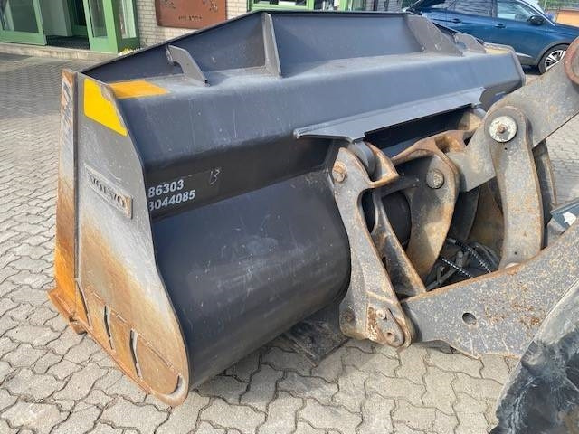 Wheel loader Volvo L 90 H MIETE / RENTAL (12002215)