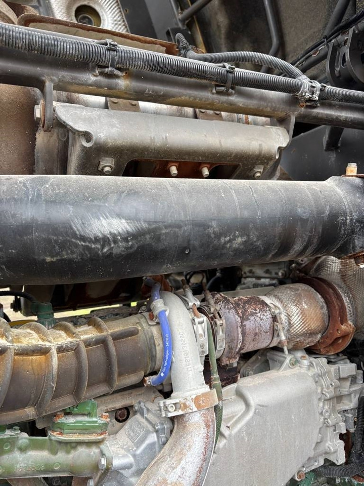 Wheel loader Volvo L 90 H (On Transport)